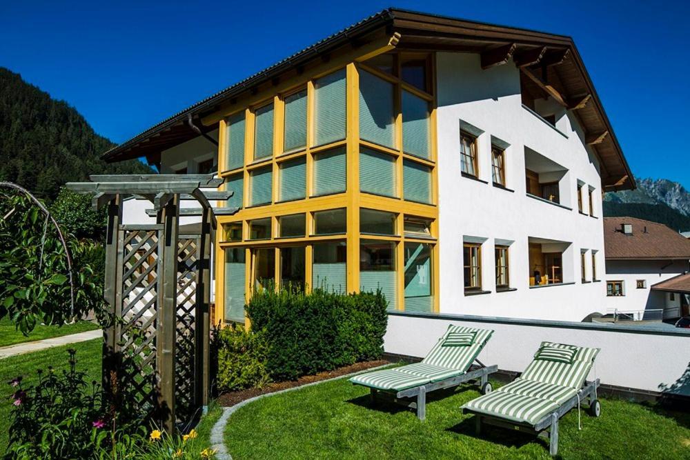 Alberts Bellevue Appartements 나우더스 외부 사진
