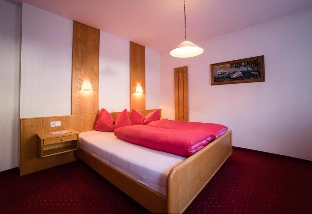 Alberts Bellevue Appartements 나우더스 외부 사진